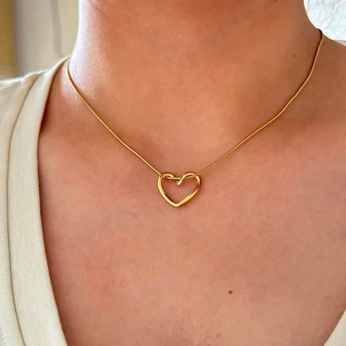 Collier pendentif cœur – Bijou élégant pour offrir en cadeau d’amour